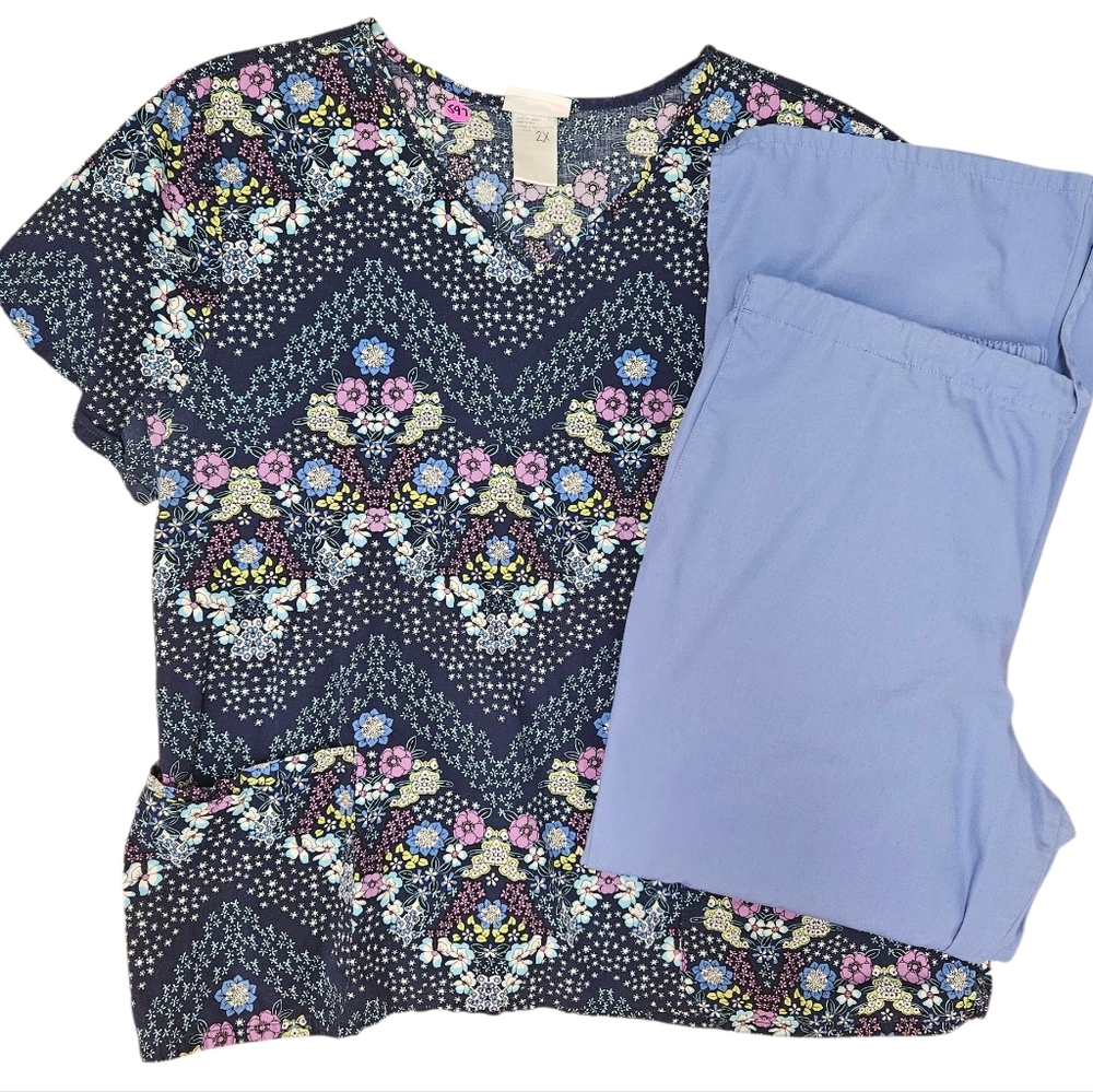 Flowers Scrub Set